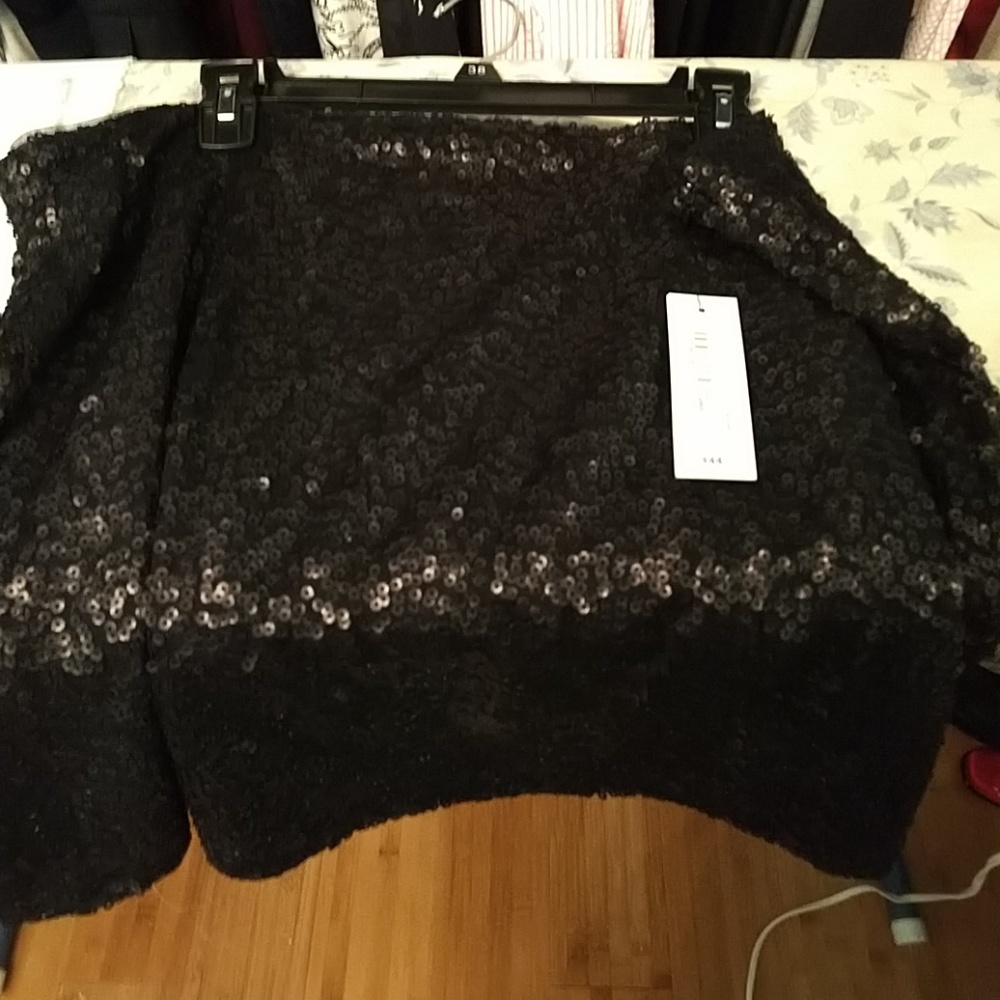 Black sequins skirt bisou bisou brand